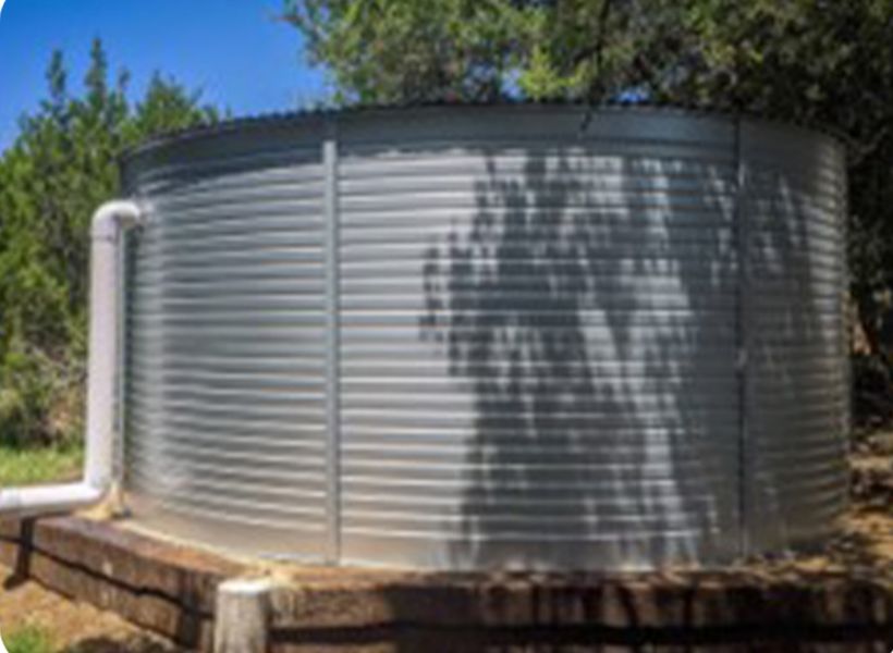 A galvanized Pioneer metal water storage tank with an antimicrobial Aqualiner Fresh lining